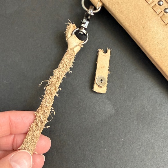 Montana West 100% Leather Rodeo Collection “Ride Em” Crossbody Bag  *read detail - Picture 5 of 12